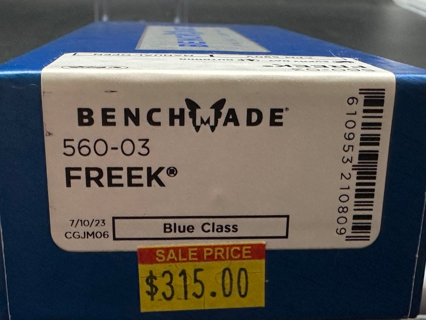 Benchmade Freek 560-03 AXIS Lock Folding Knife Carbon Fiber Black (3.6" Satin)