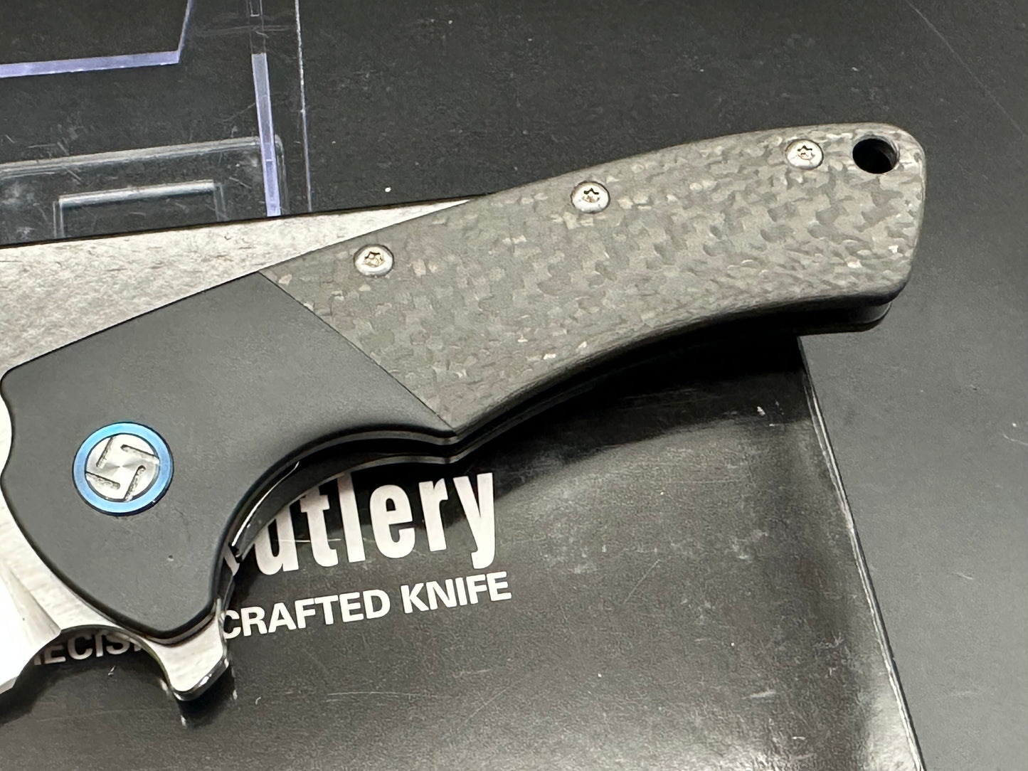 Artisan Cutlery Mastiff titanium/CF handle w/S35VN blade