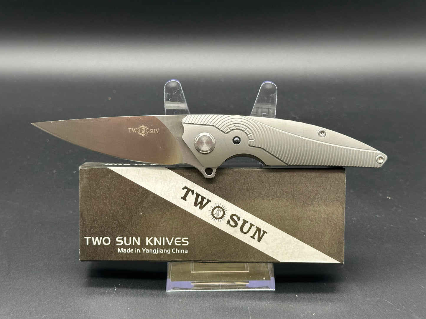 TwoSun TS102 titanium handle w/D2 blade